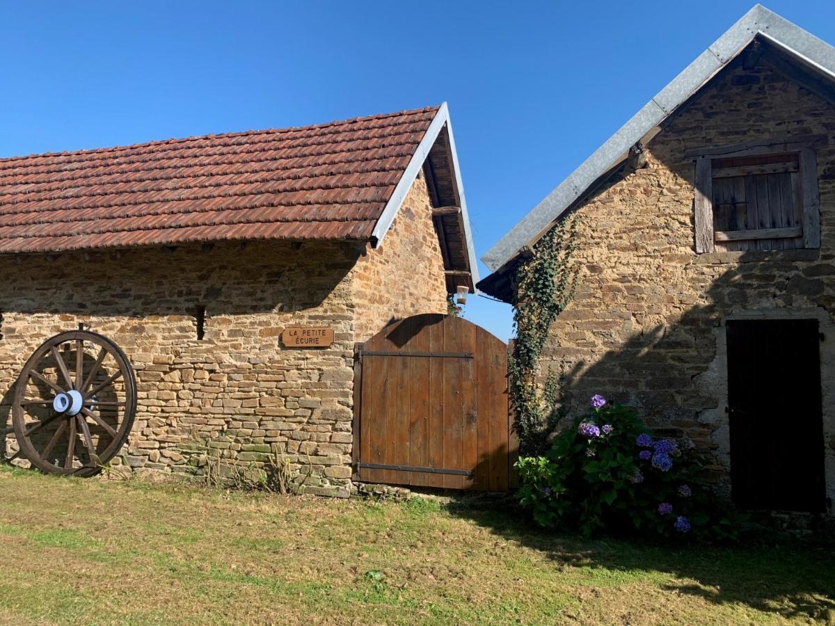 La Petite Ecurie Villa Saint-Yrieix-la-Perche Buitenkant foto